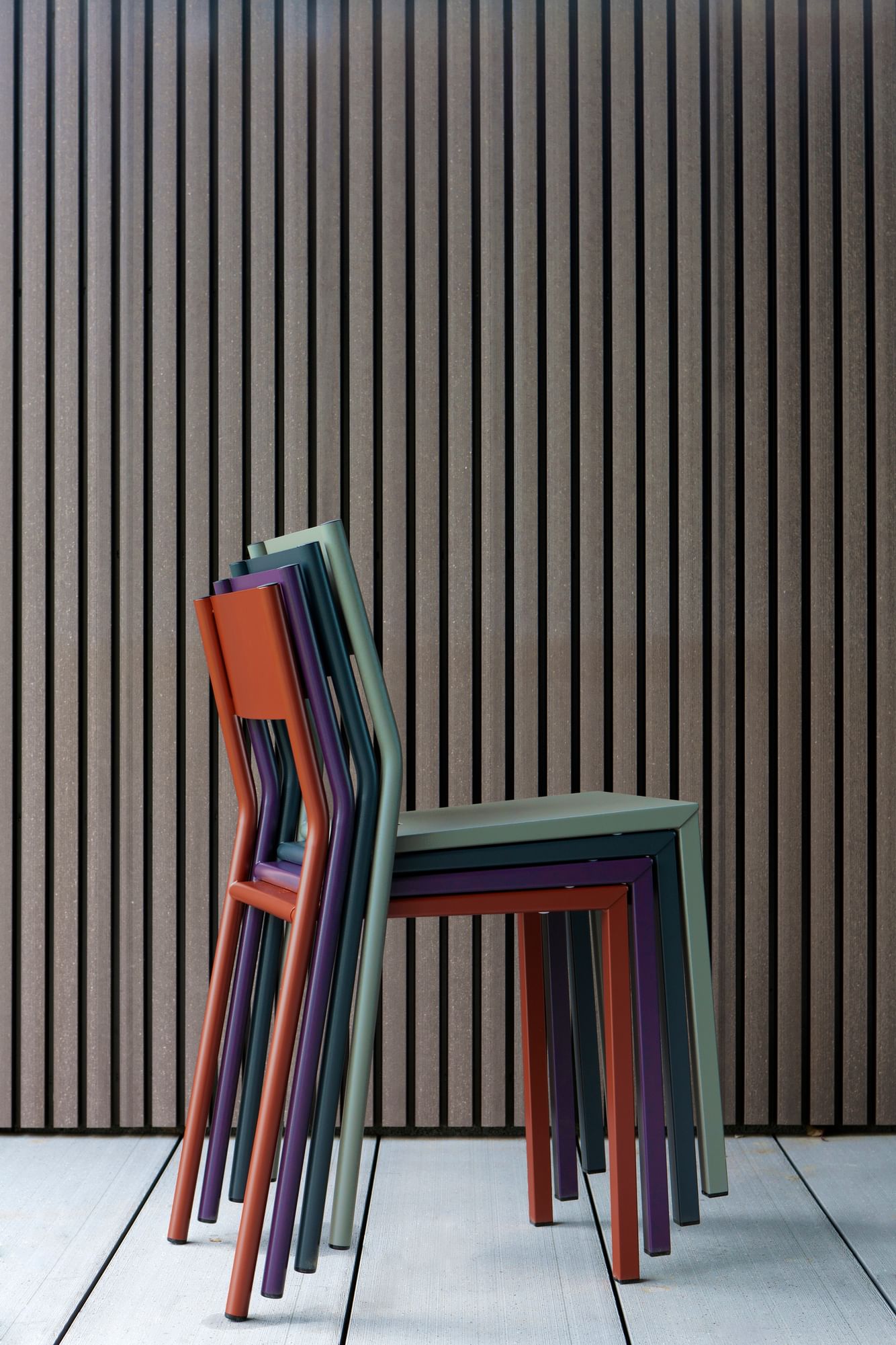 Matiere grise luc jozancy take chaise style ecolier repas bureau salle a manger chaises empilables